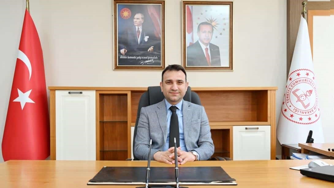 Yeni görevine başlayan Müdür Yiğit: 