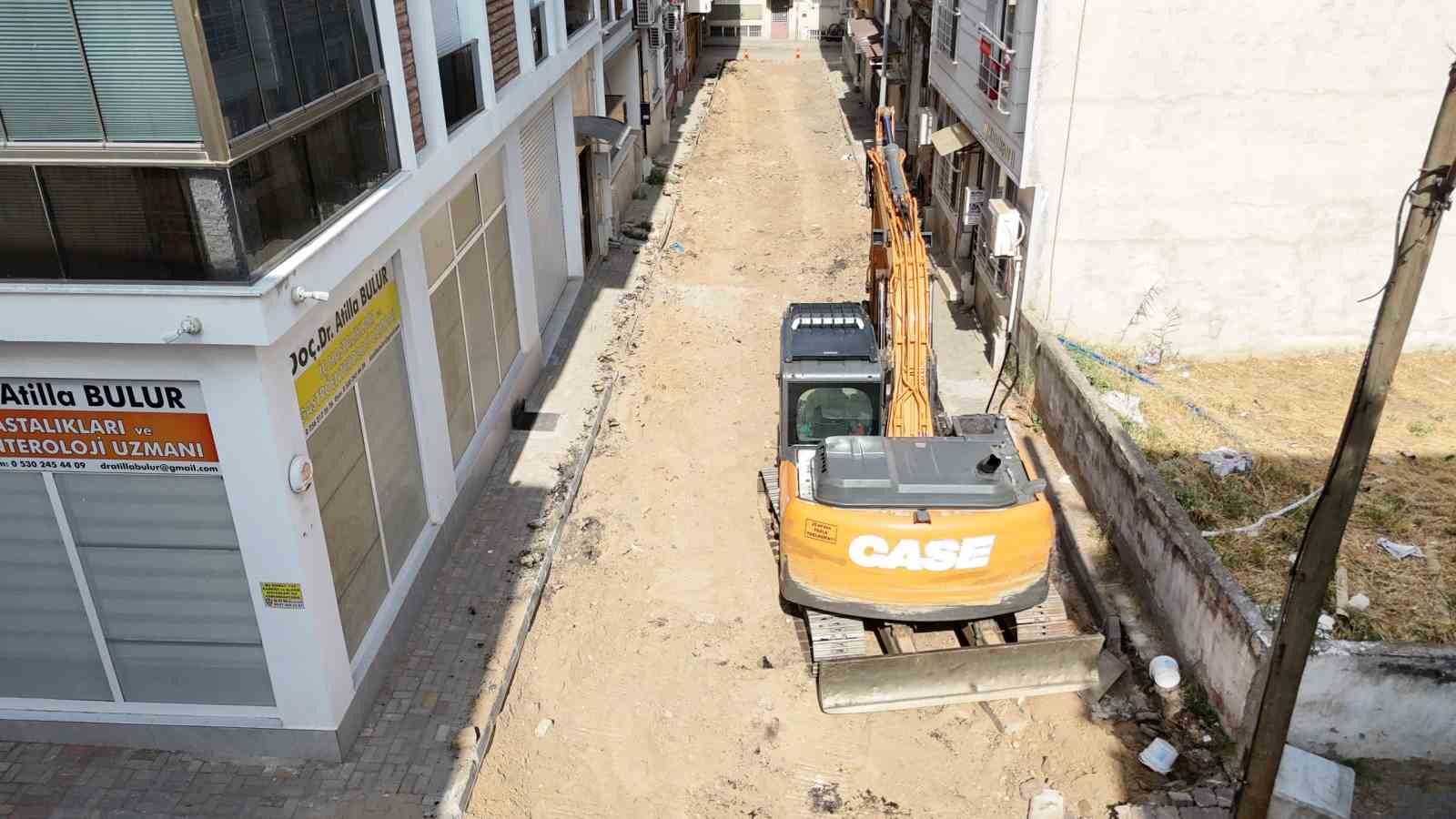 Kurtuluş’ta yol çalışmaları başladı 