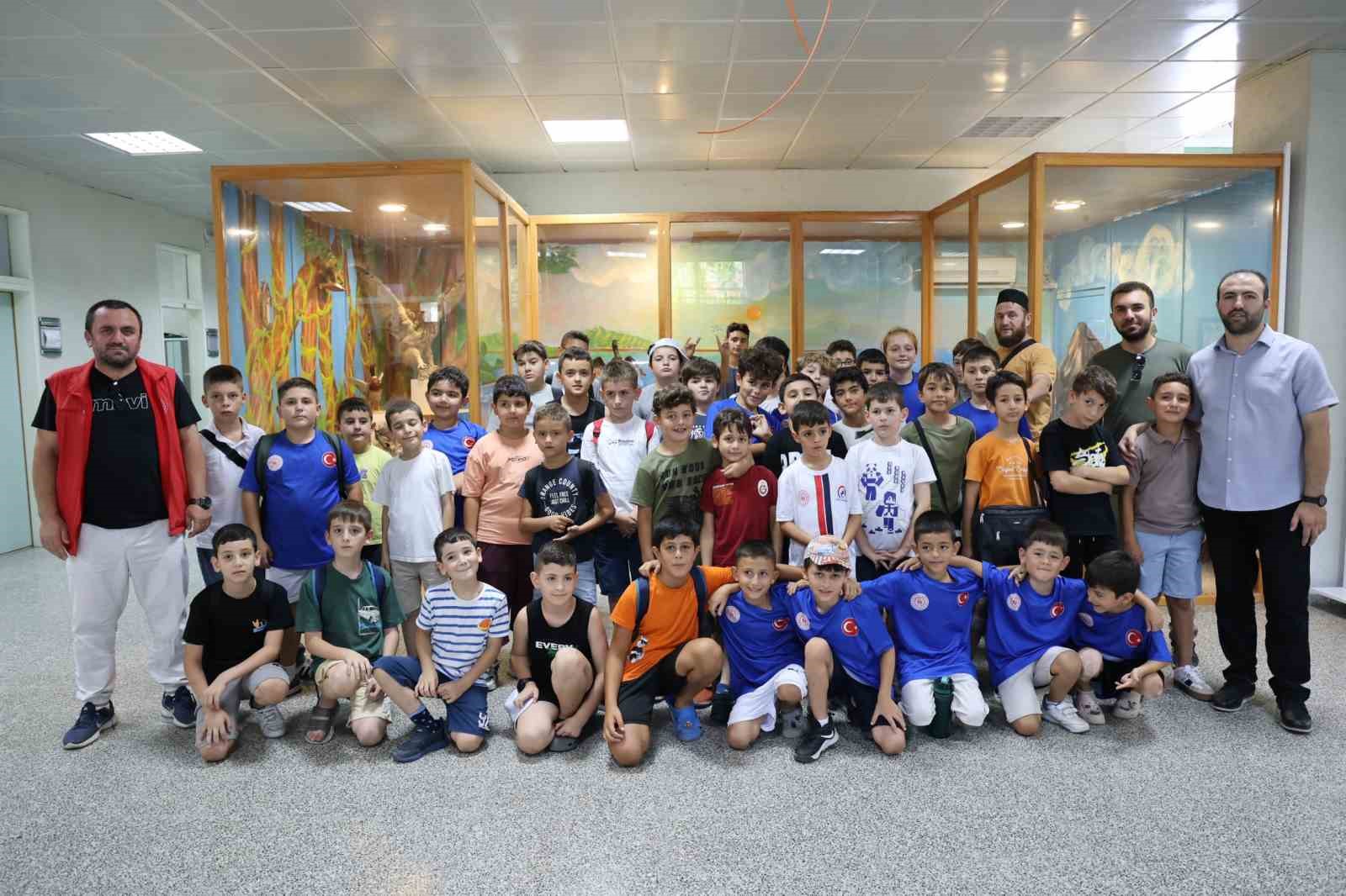 Dondurulmuş hayvan müzesine büyük ilgi 
