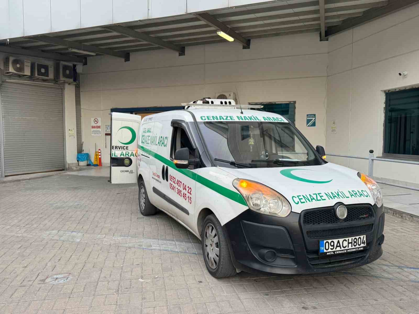 Şakalaşma bıçaklı kavgaya dönüştü: 1 ölü 