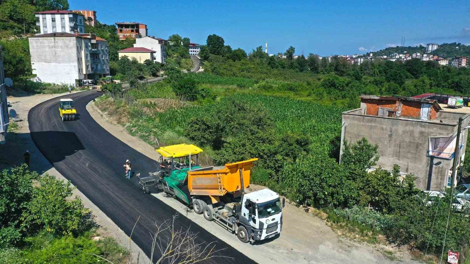 Ordu’da sıcak asfalt çalışmaları sürüyor 