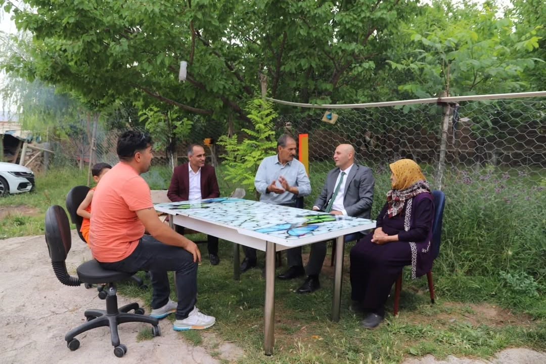 Kaymakam Ekinci’den şehit ailesine ziyaret 