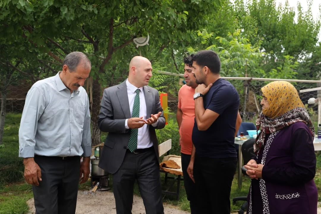 Kaymakam Ekinci’den şehit ailesine ziyaret 