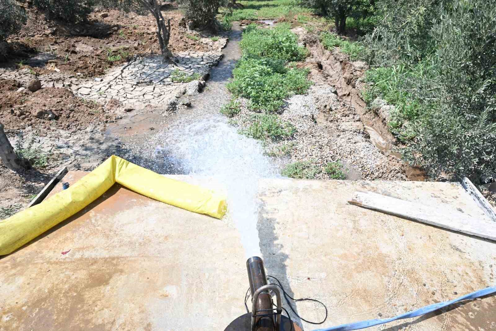 Yeni sondaj sayesinde mahallenin su sorunu çözüldü 