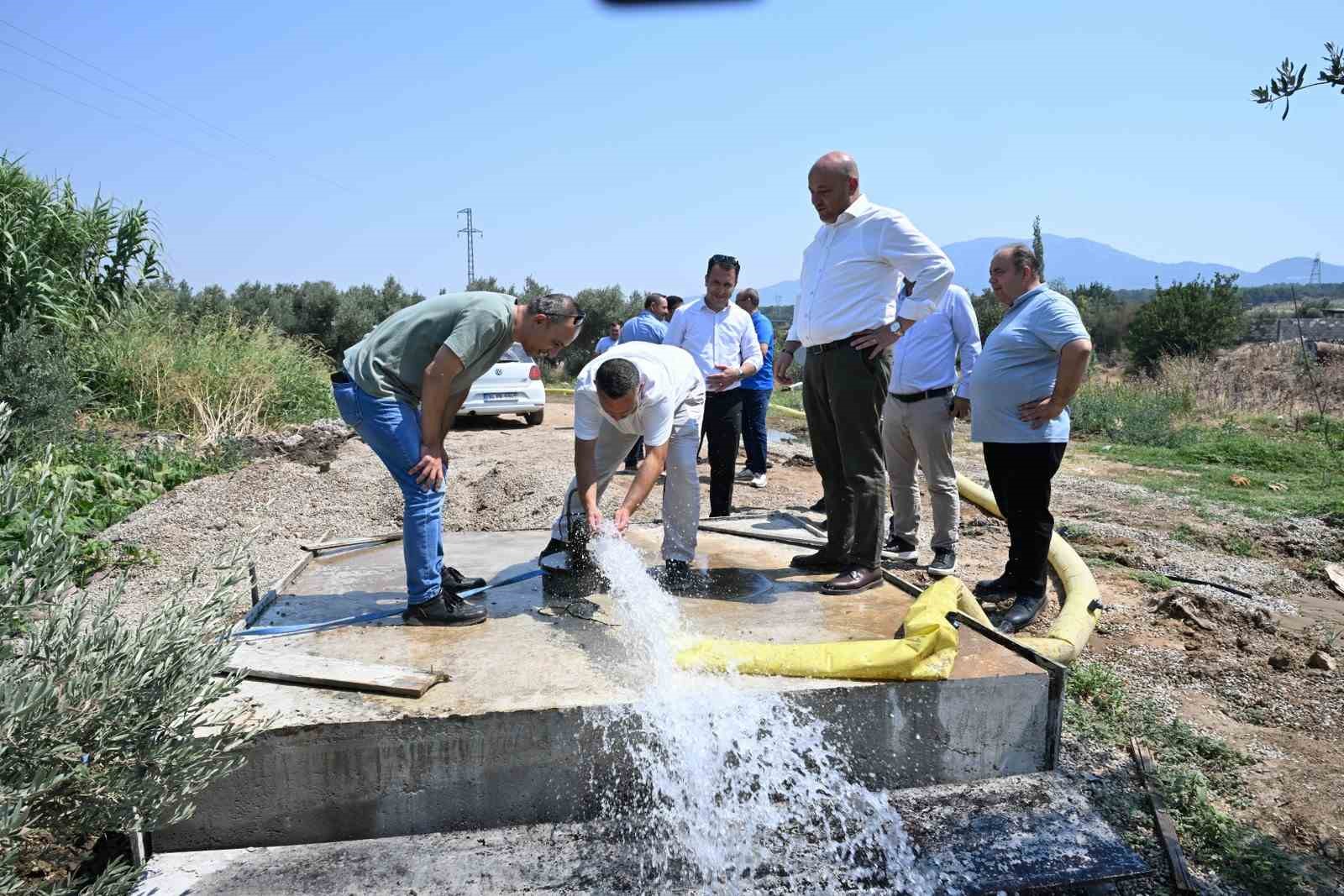 Yeni sondaj sayesinde mahallenin su sorunu çözüldü 