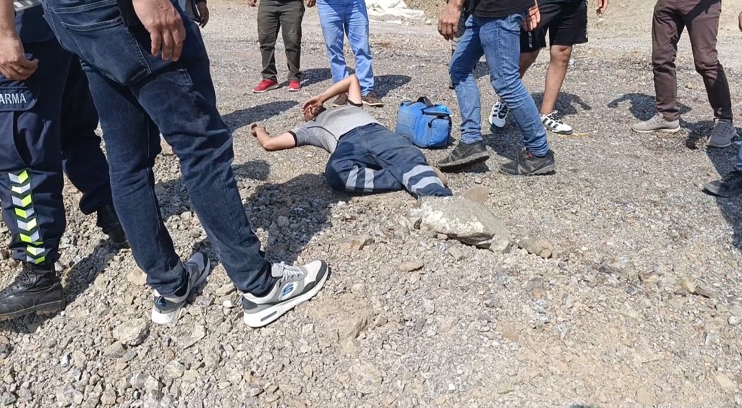 Yangına müdahale eden belediye işçisi baygınlık geçirdi, ayıldığında hayvanlar için gözyaşı döktü 