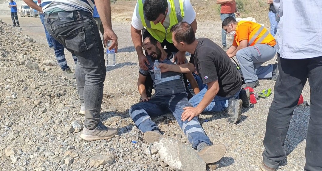 Yangına müdahale eden belediye işçisi baygınlık geçirdi, ayıldığında hayvanlar için gözyaşı döktü 