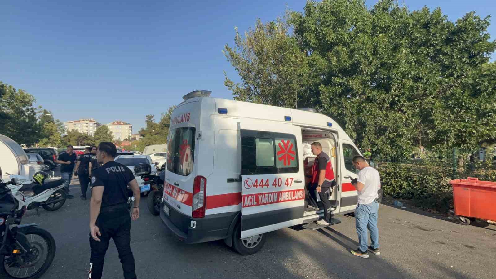 Kendisine küfreden arkadaşını silahla vurdu 