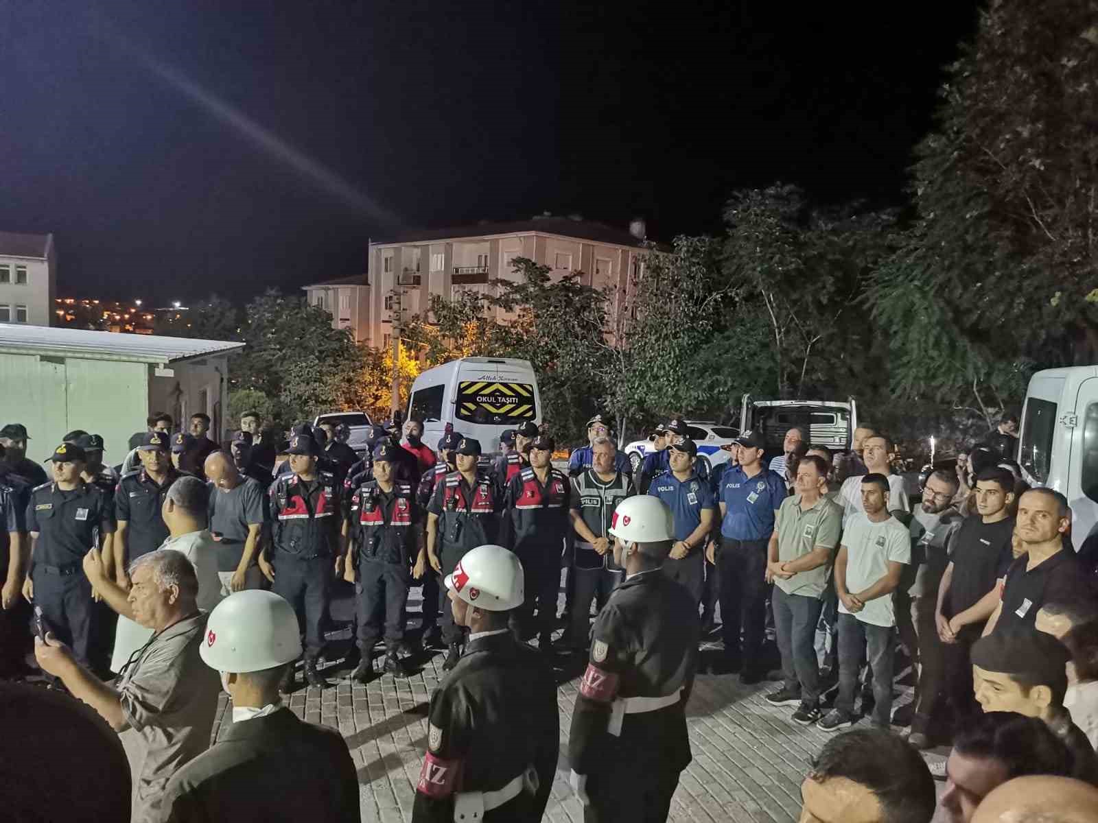 Edirne’de askeri araç kazası: Şehit Uzman Çavuş törenle memleketine uğurlandı 