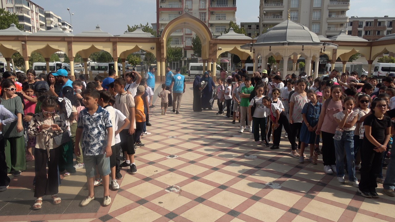 Kilis’te çocuklar ekranı kapatıp çevreyi keşfe çıktı 
