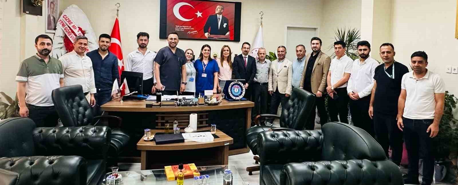 Sağlık-Sen Heyeti, Cizre Devlet Hastanesi Başhekimi ile görüştü 