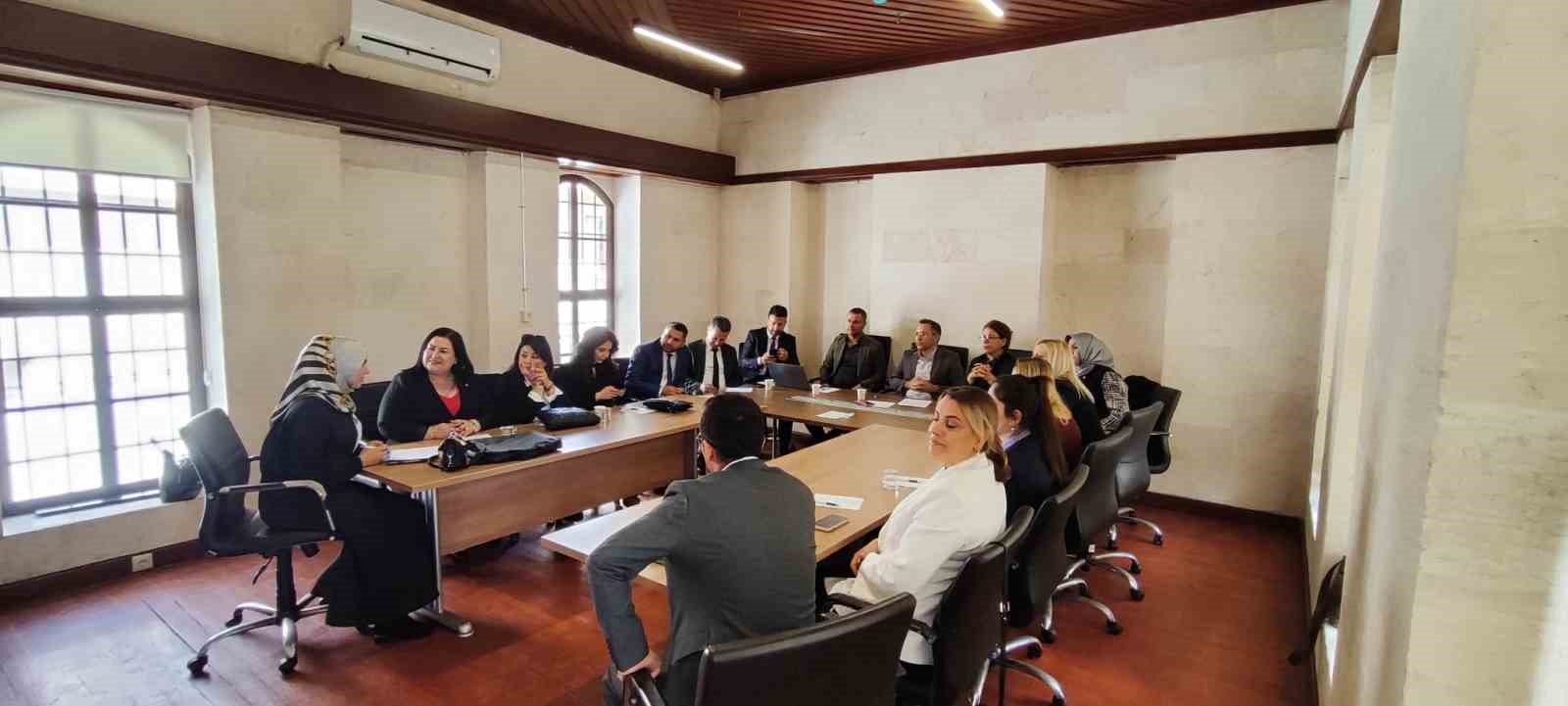 Gaziantep’te ’Eğitimcilerin Yerel Yönetimden Beklentileri’ Çalıştayı düzenlendi 
