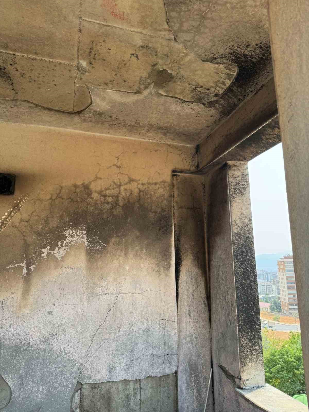 Kahramanmaraş’ta apartman yangını 