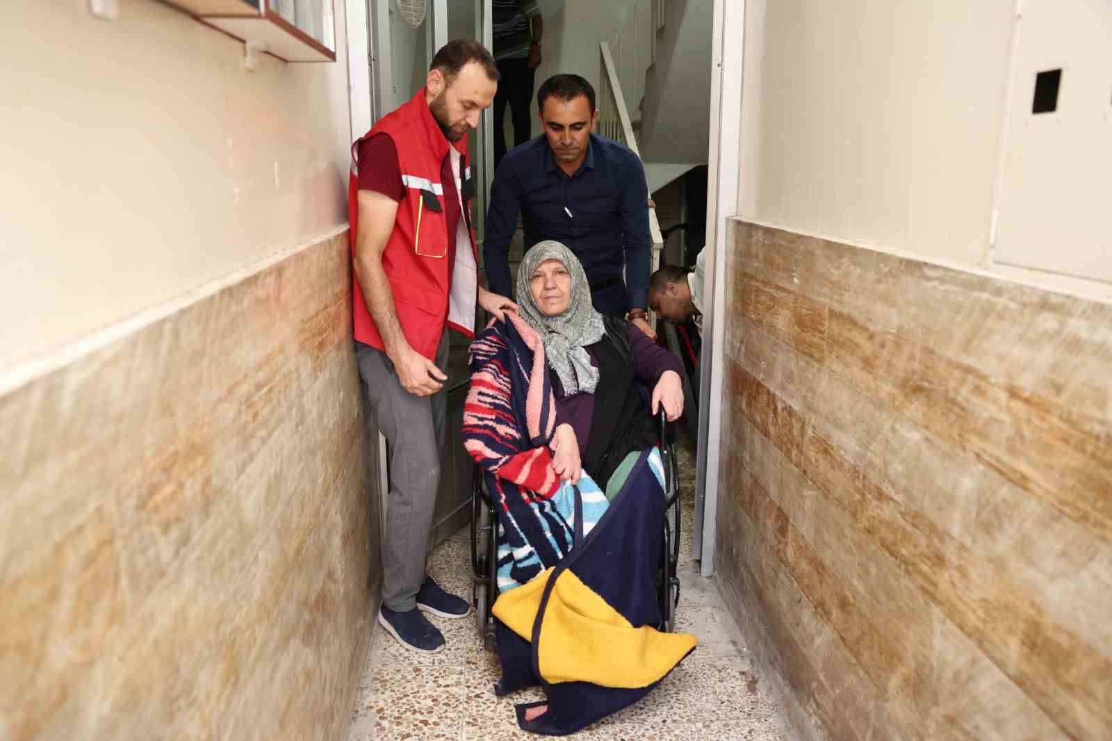 Sevgi teyzeye sevgi dolu yardım 