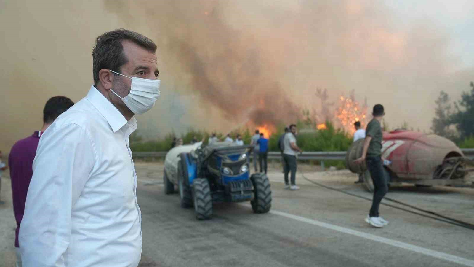 Yangın şehitleri başkana sarılıp ayran ikram etmişler 