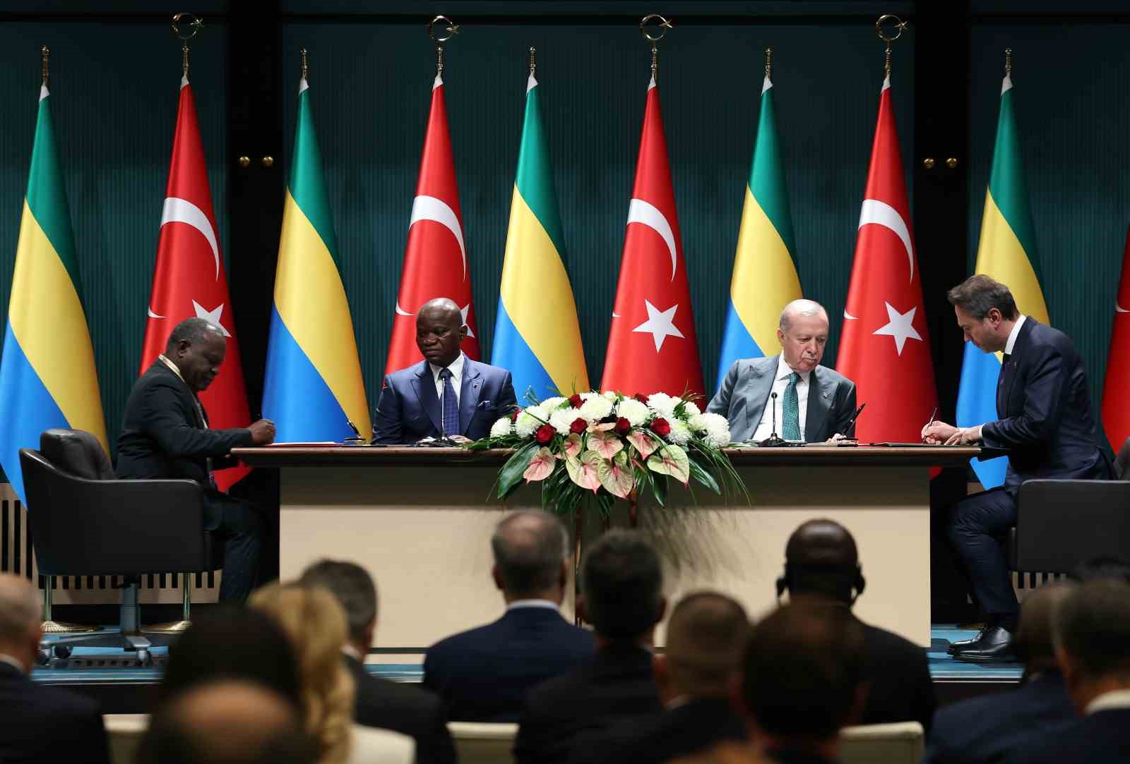 Türkiye ile Gabon arasında 8 anlaşma imzalandı 