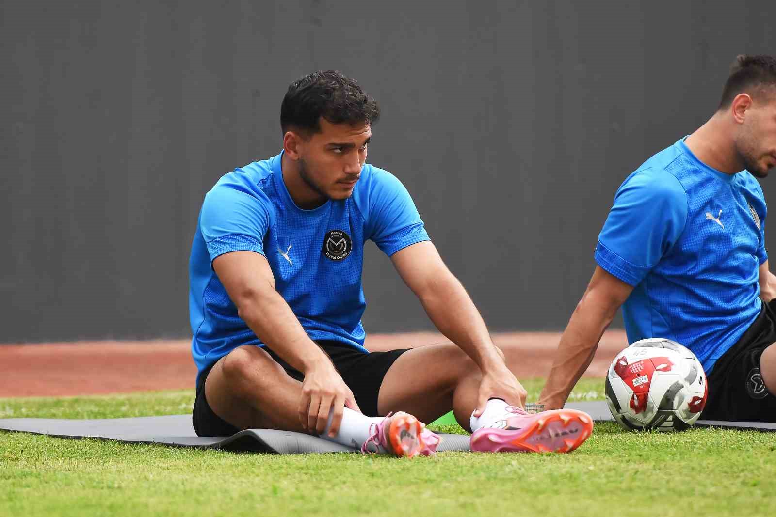 Manisa FK, Ümraniyespor hazırlıklarına başladı 