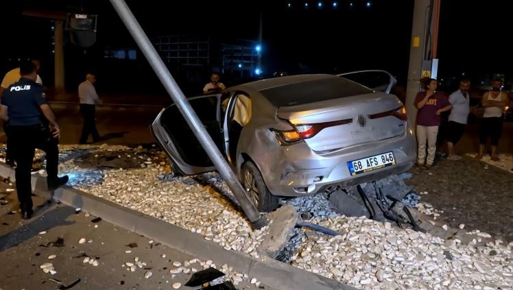 Aksaray’da iki araç çarpıştı: 7 yaralı 