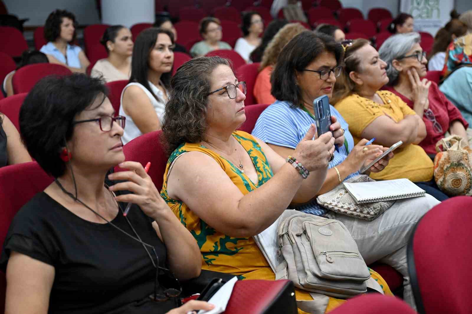 Mersin’de kadınlara iş hayatı için farkındalık eğitimi 
