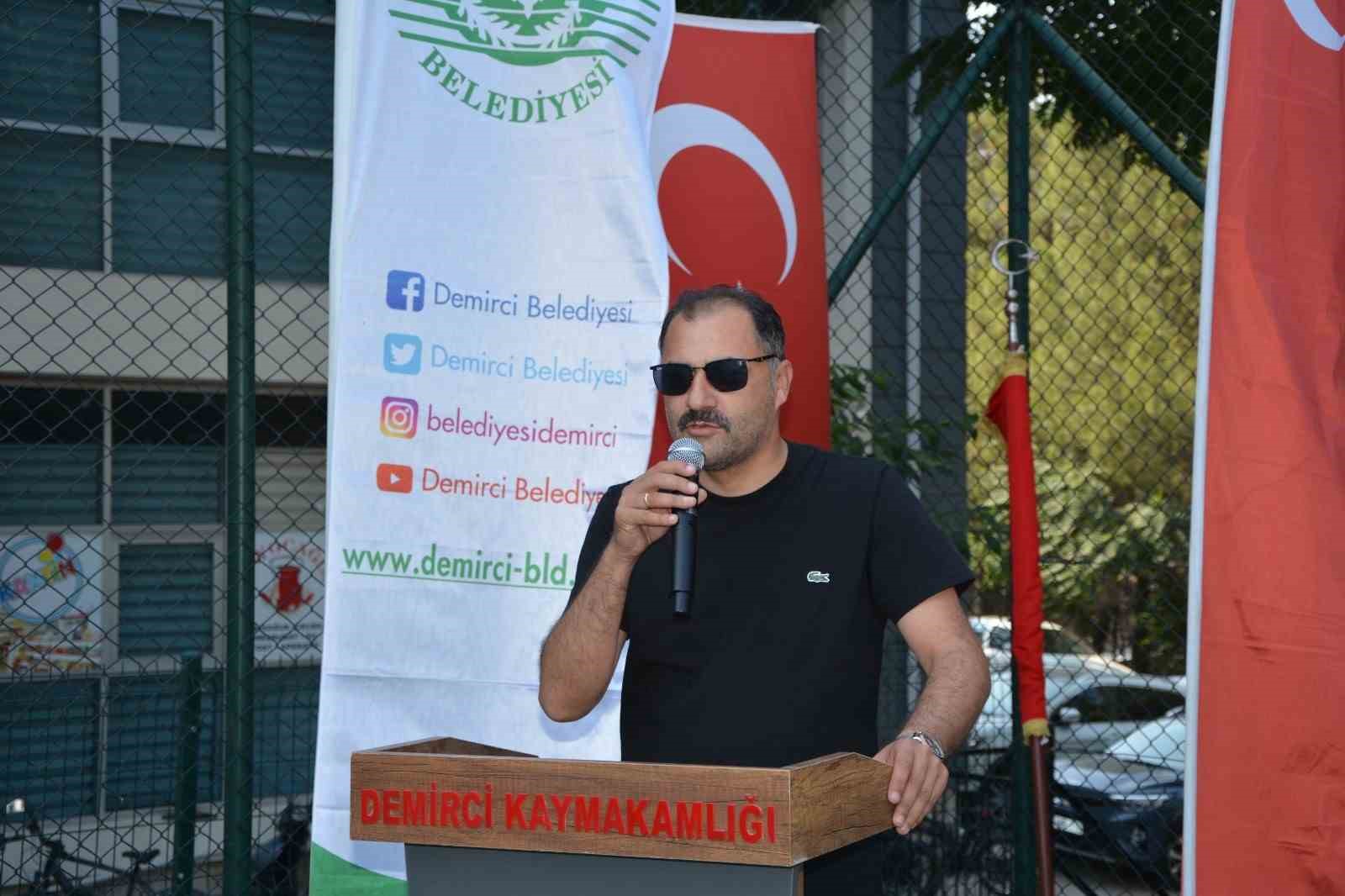 Demirci, ANALİG Tenis Turnuvasına ev sahipliği yapıyor 