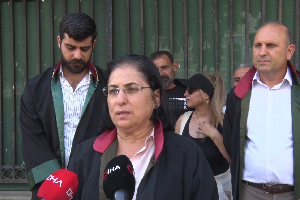 Eşini satırla öldürdüğü iddiasıyla yargılanan şahıs, cinayet öncesi 4 adet sakinleştirici ve alkol almış 