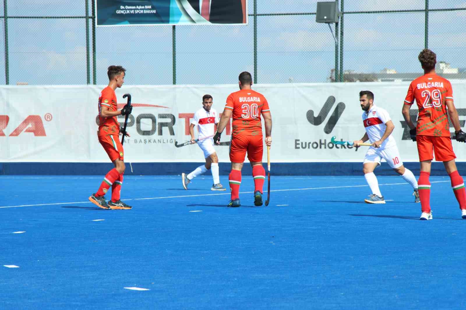 Kırklareli’nde Hokey Avrupa Şampiyonası nefes kesiyor 