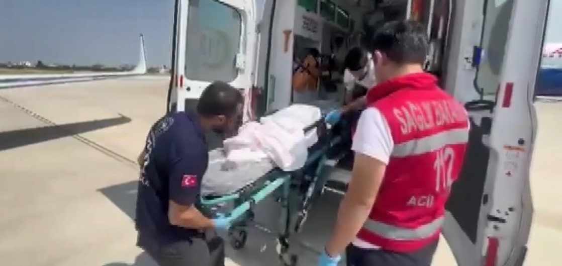 Uçak ambulans 14 yaşındaki çocuk için havalandı 