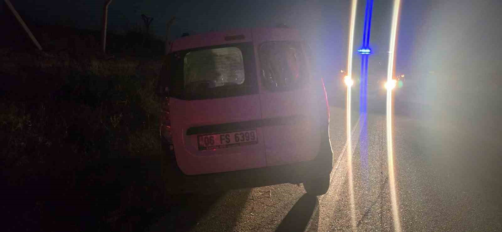 Ankara’da kontrolden çıkan araç takla attı: 3 yaralı