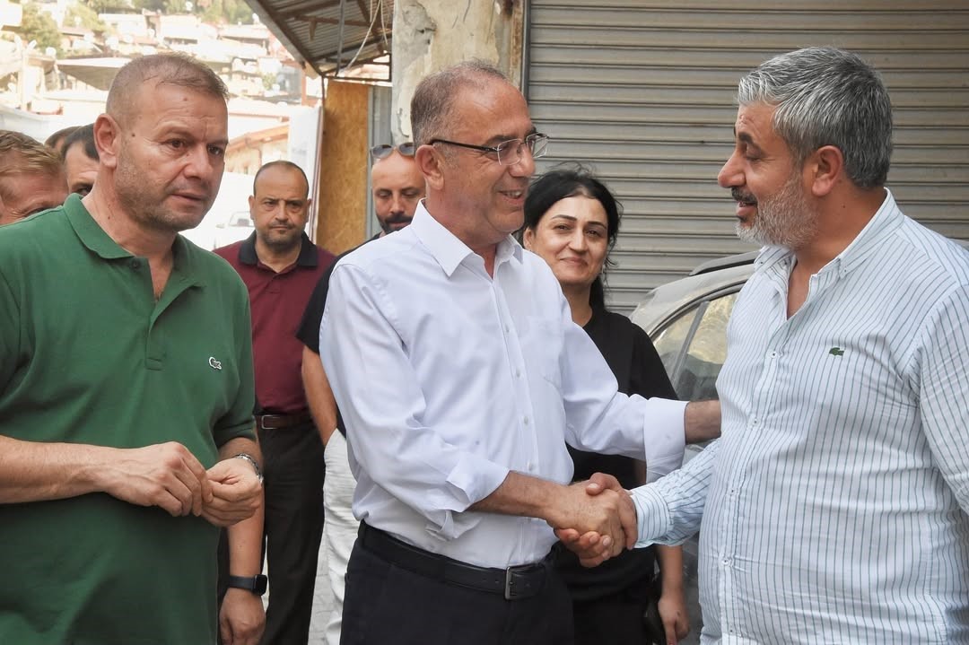 Başkan Yapar, Uzun Çarşı esnafıyla bir araya geldi 