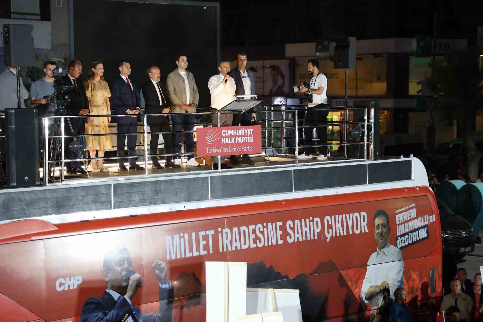 CHP Genel Başkanı Özel, Aksaray’da mitinge katıldı 