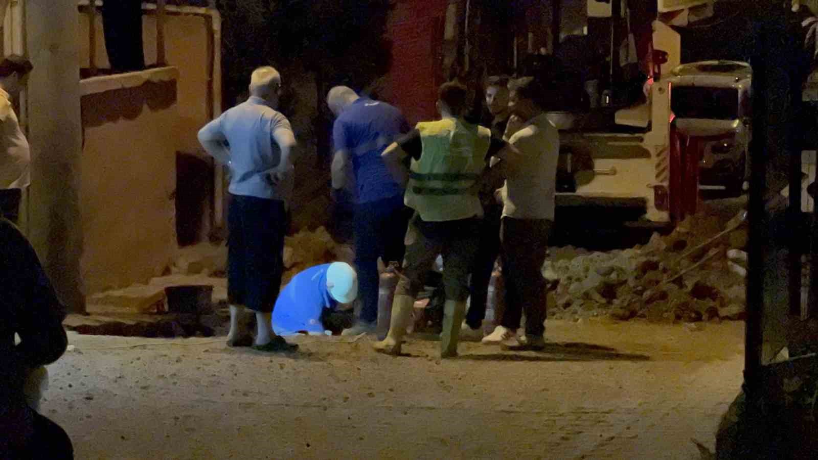 Darıca’da doğal gaz borusu patladı, mahalleyi gaz kokusu sardı 