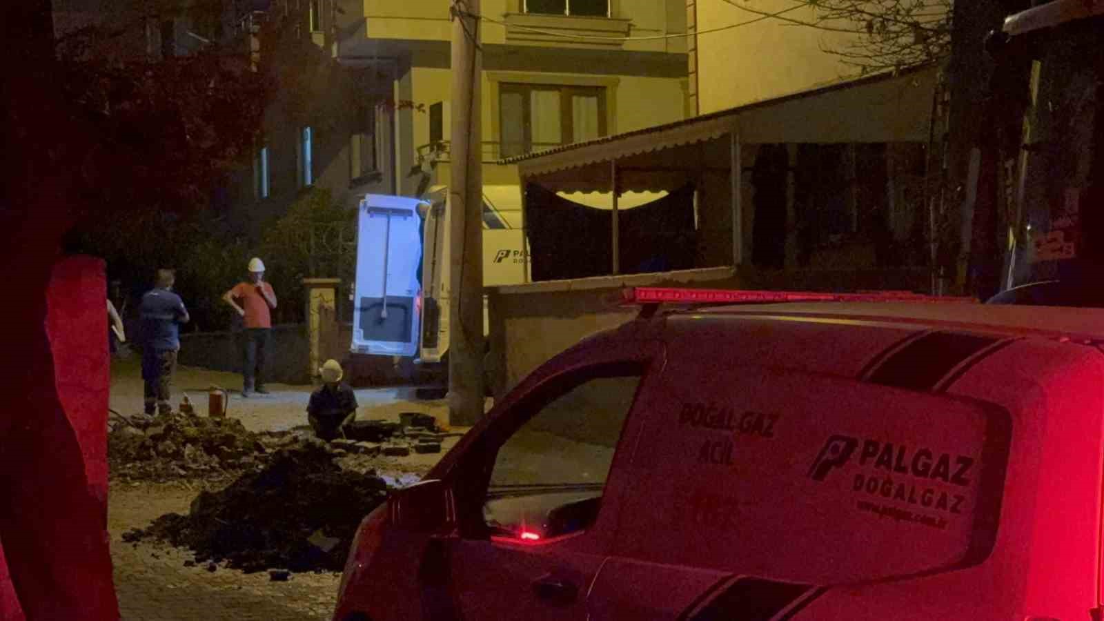Darıca’da doğal gaz borusu patladı, mahalleyi gaz kokusu sardı 