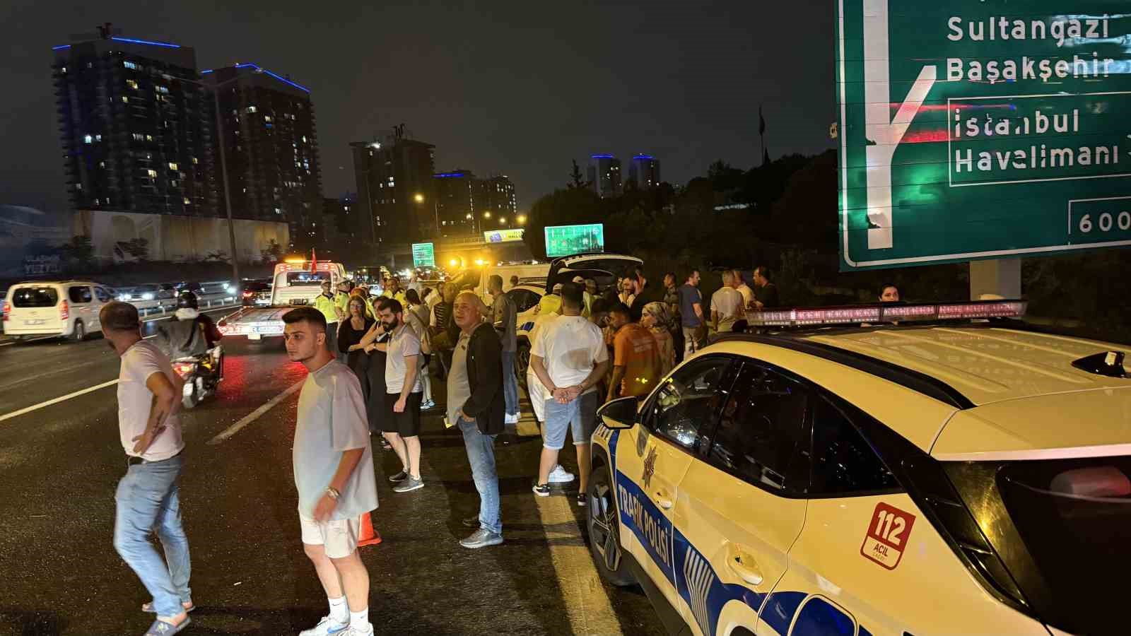Eyüpsultan’da feci kaza... 16 araç birbirine girdi: 6 yaralı 