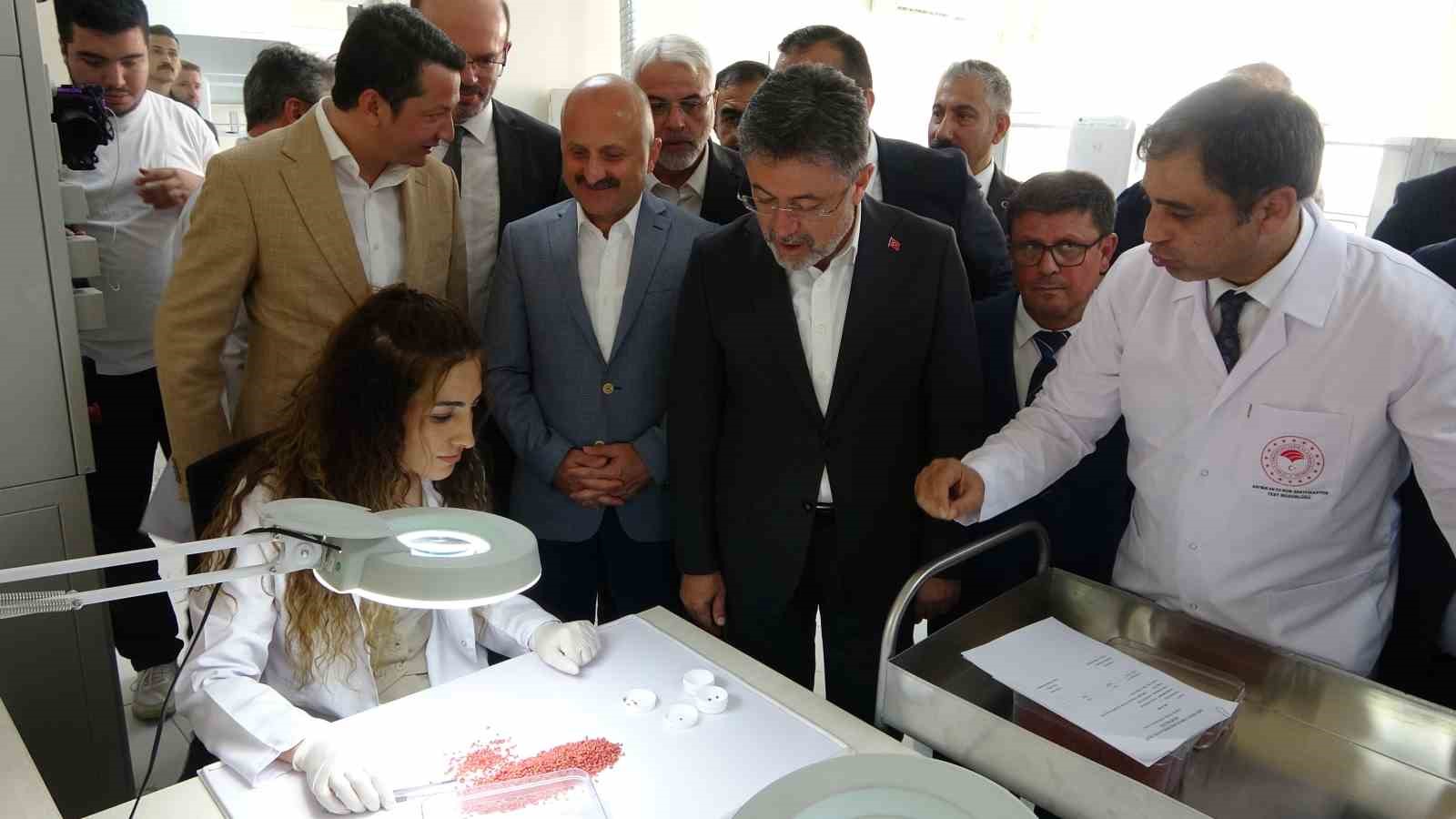 Bakan Yumaklı, Adıyaman Tohum Sertifikasyon Test Merkezi’nin açılışını yaptı 