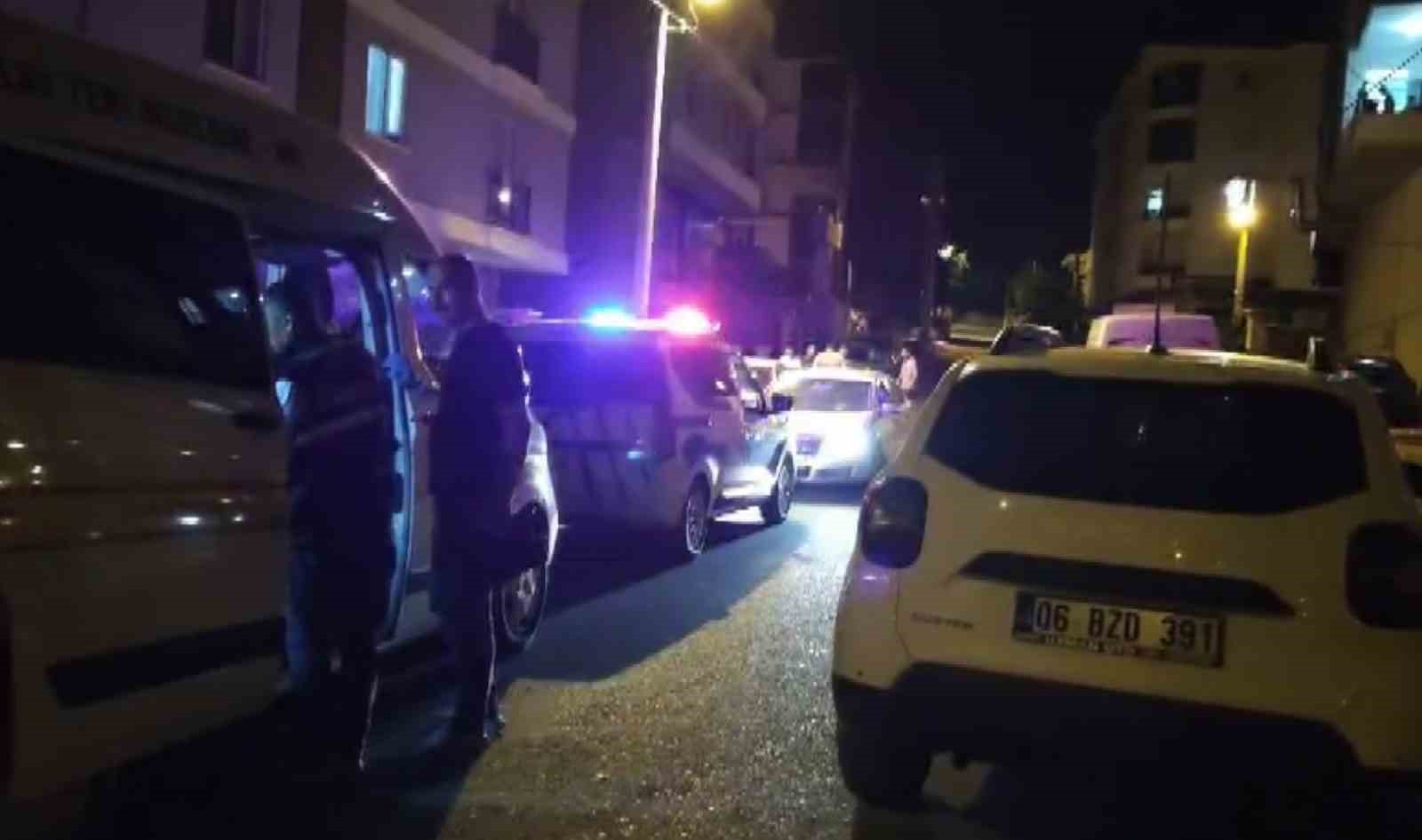 Karısıyla gönül ilişkisi olduğu iddia edilen şahsı bıçakladı 