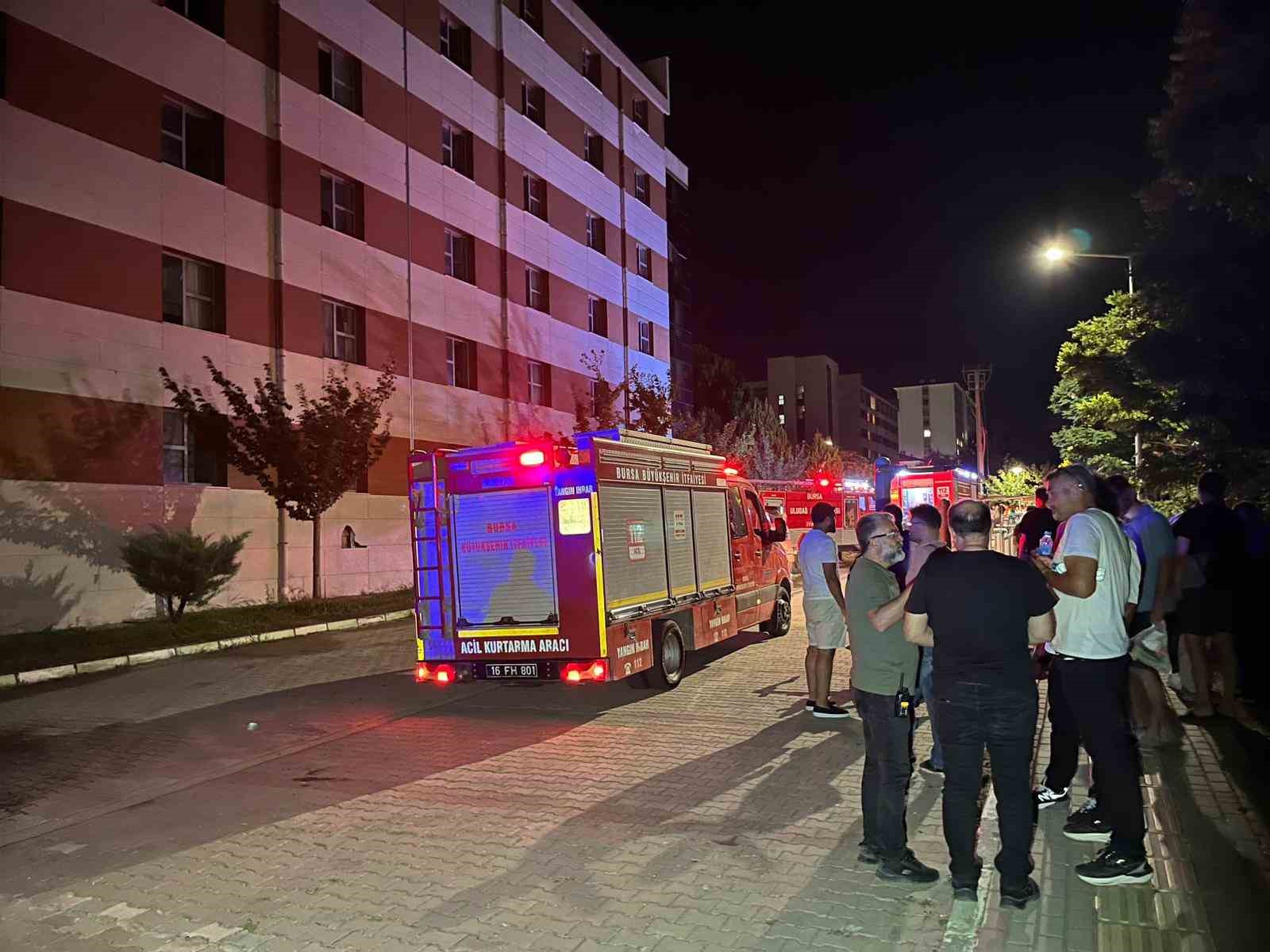 Bursa’da öğrenci yurdunda çıkan yangın söndürüldü 