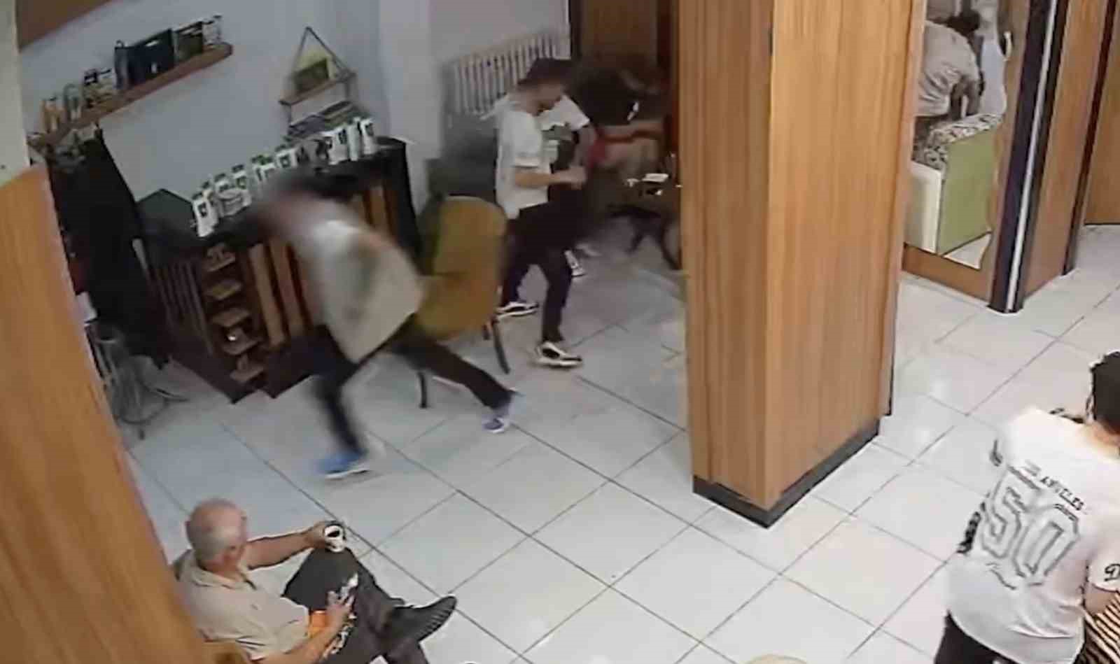 Çorum’da kuaför salonundaki silahlı saldırı kamerada 