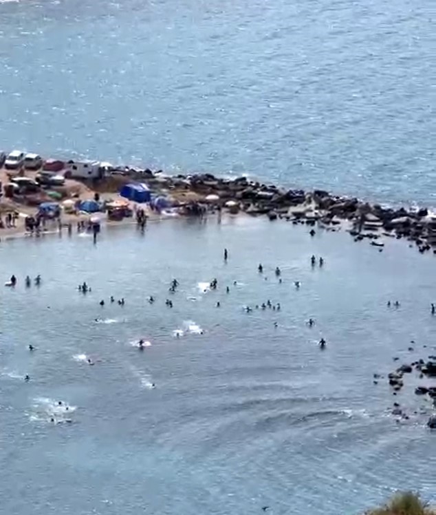Boğulmak üzereyken son anda kurtarıldı: O anlar kamerada 