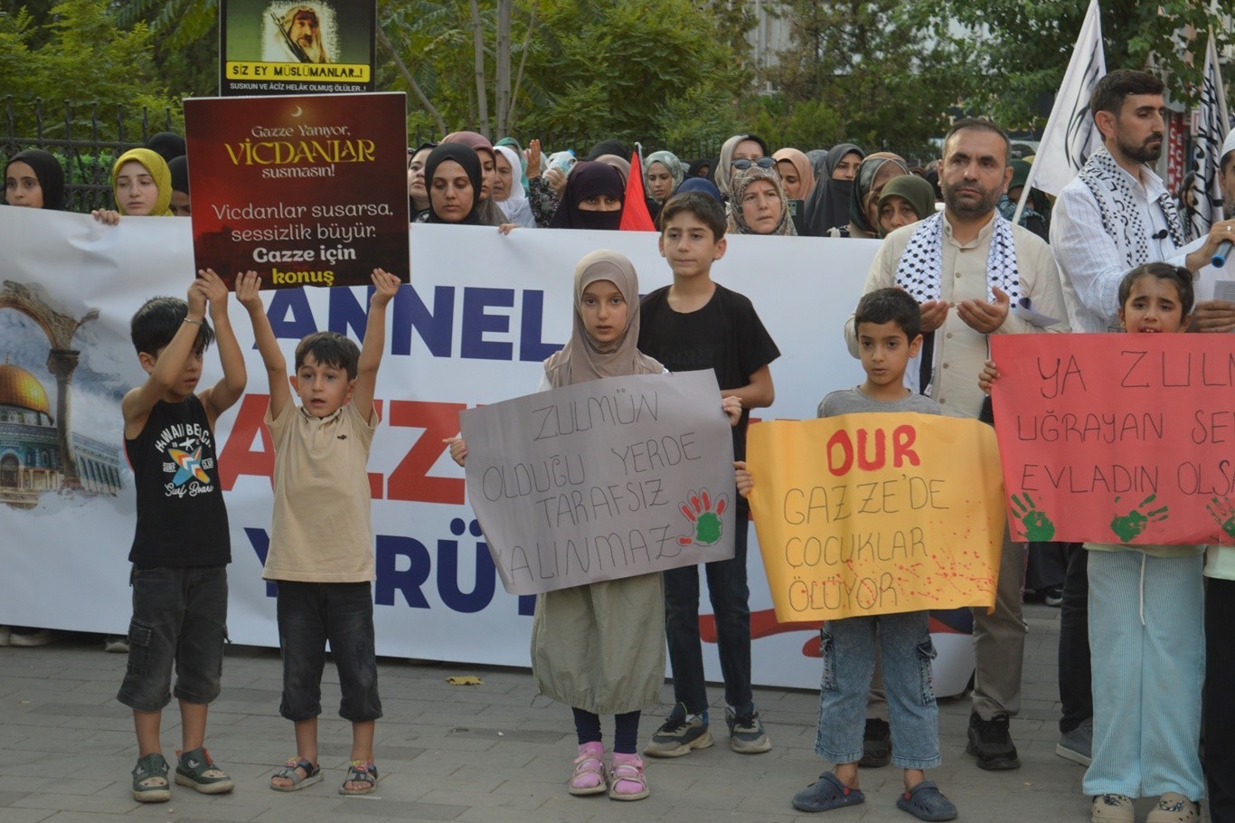 Gazze için Siirt’te ses yükseldi: 