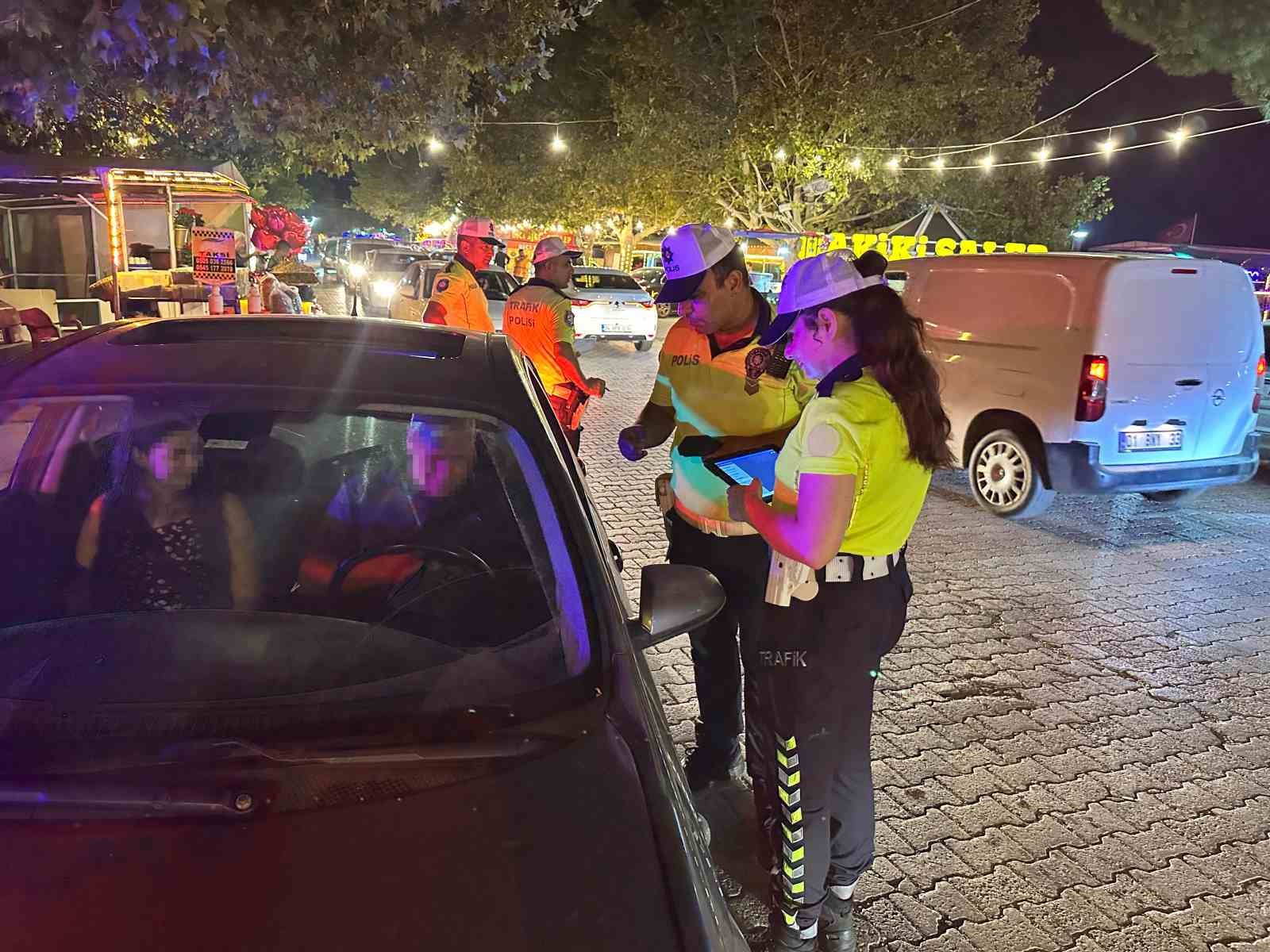 Adana’da trafik denetimlerinde 547 bin TL ceza kesildi 