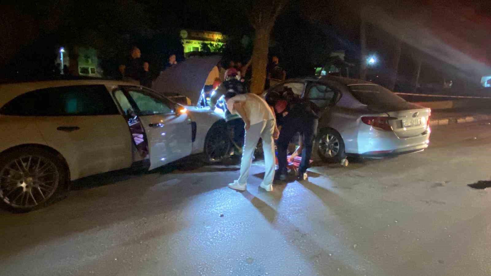 Kocaeli’de iki otomobil çarpıştı: 4 yaralı 
