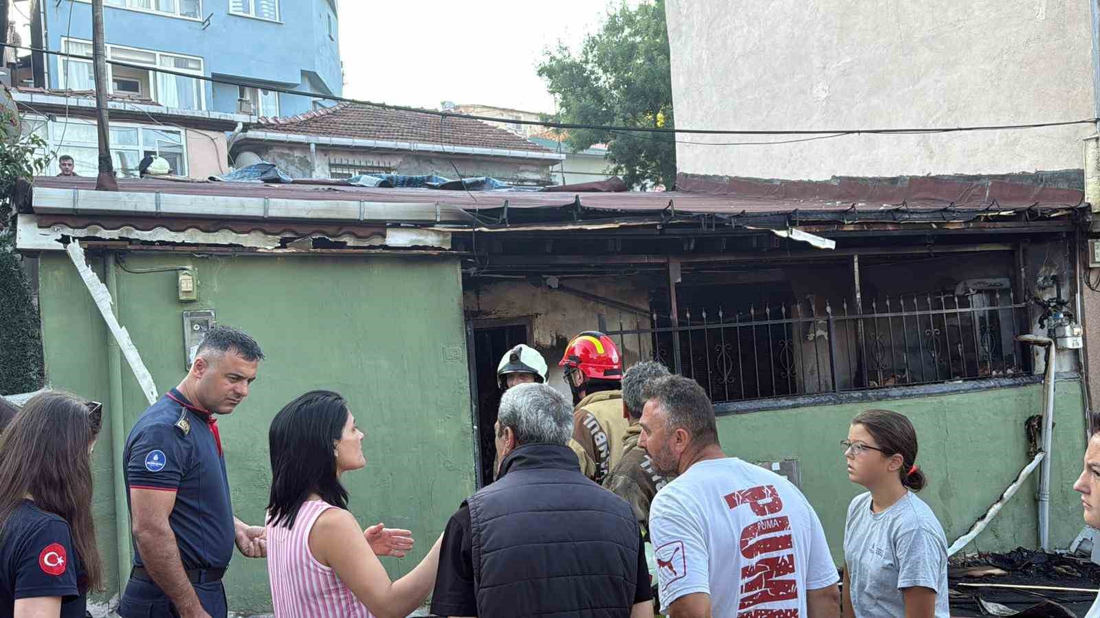 Sarıyer’de gecekondu yangını: 2 ağır yaralı 