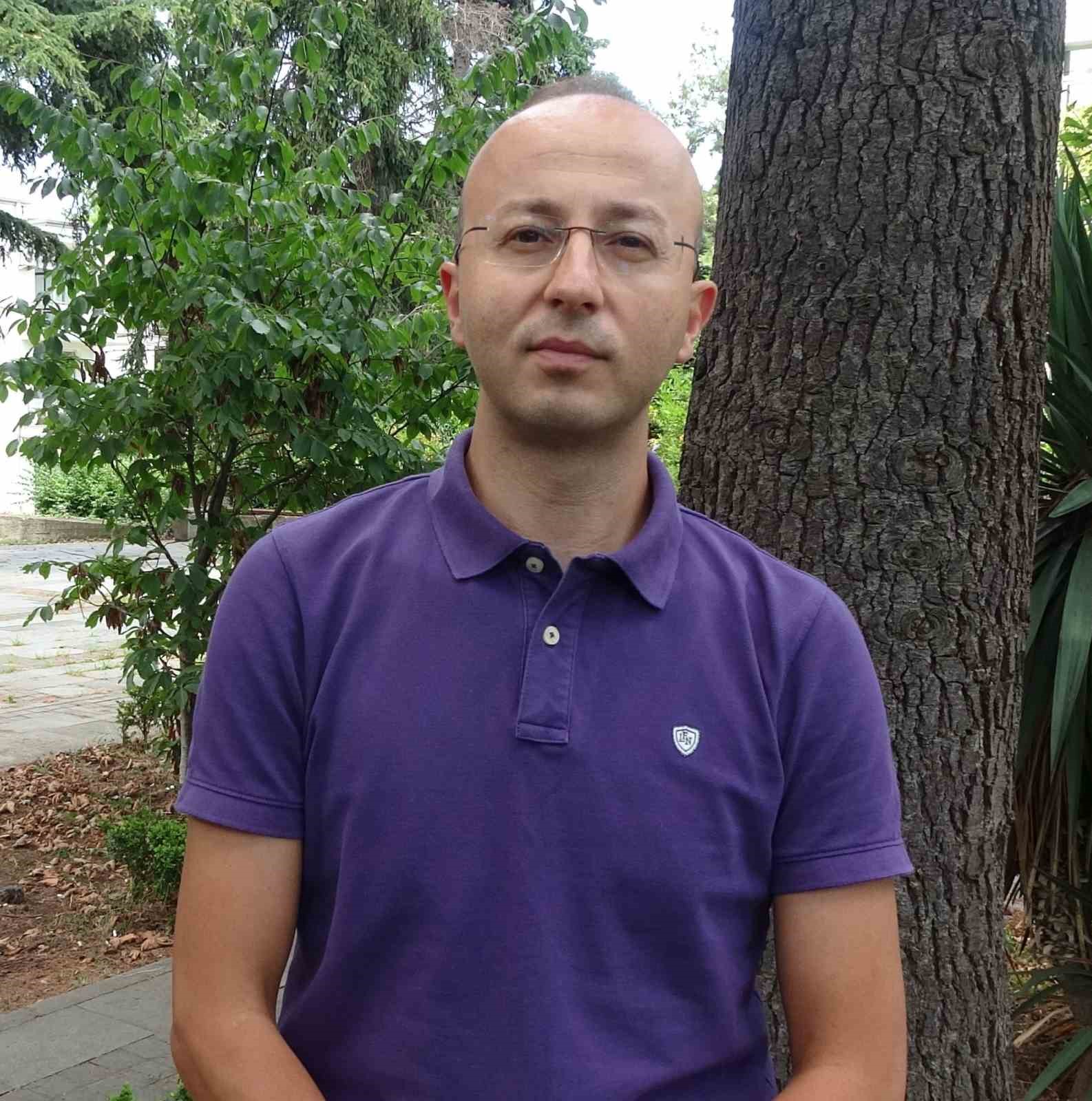 Doç. Dr. Kadir Alperen Coşkuner, 