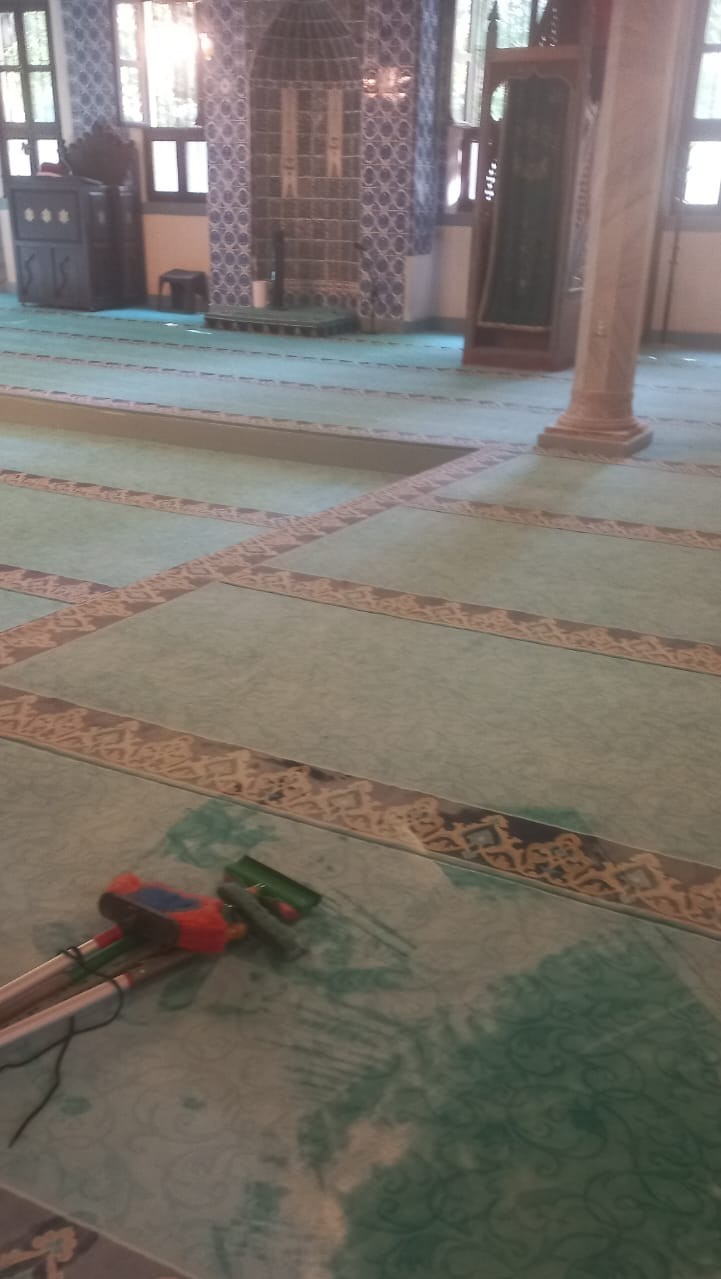 Kütahya’da şaka sınırını aşan gençler camiye zarar verdi 