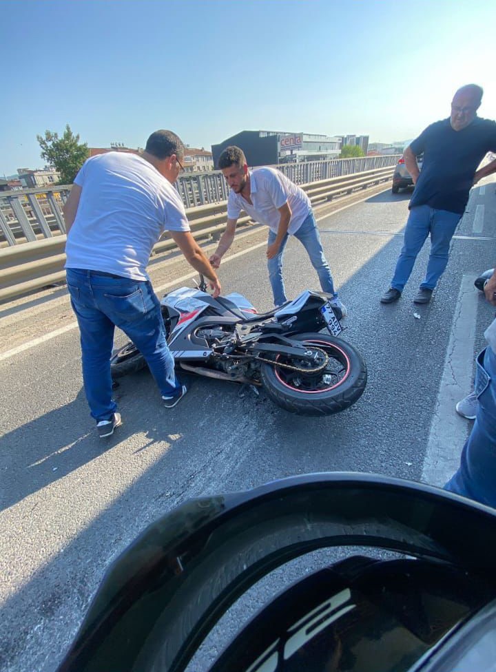 Yalova’da tıra arkadan çarpan motosikletin sürücüsü hayatını kaybetti 