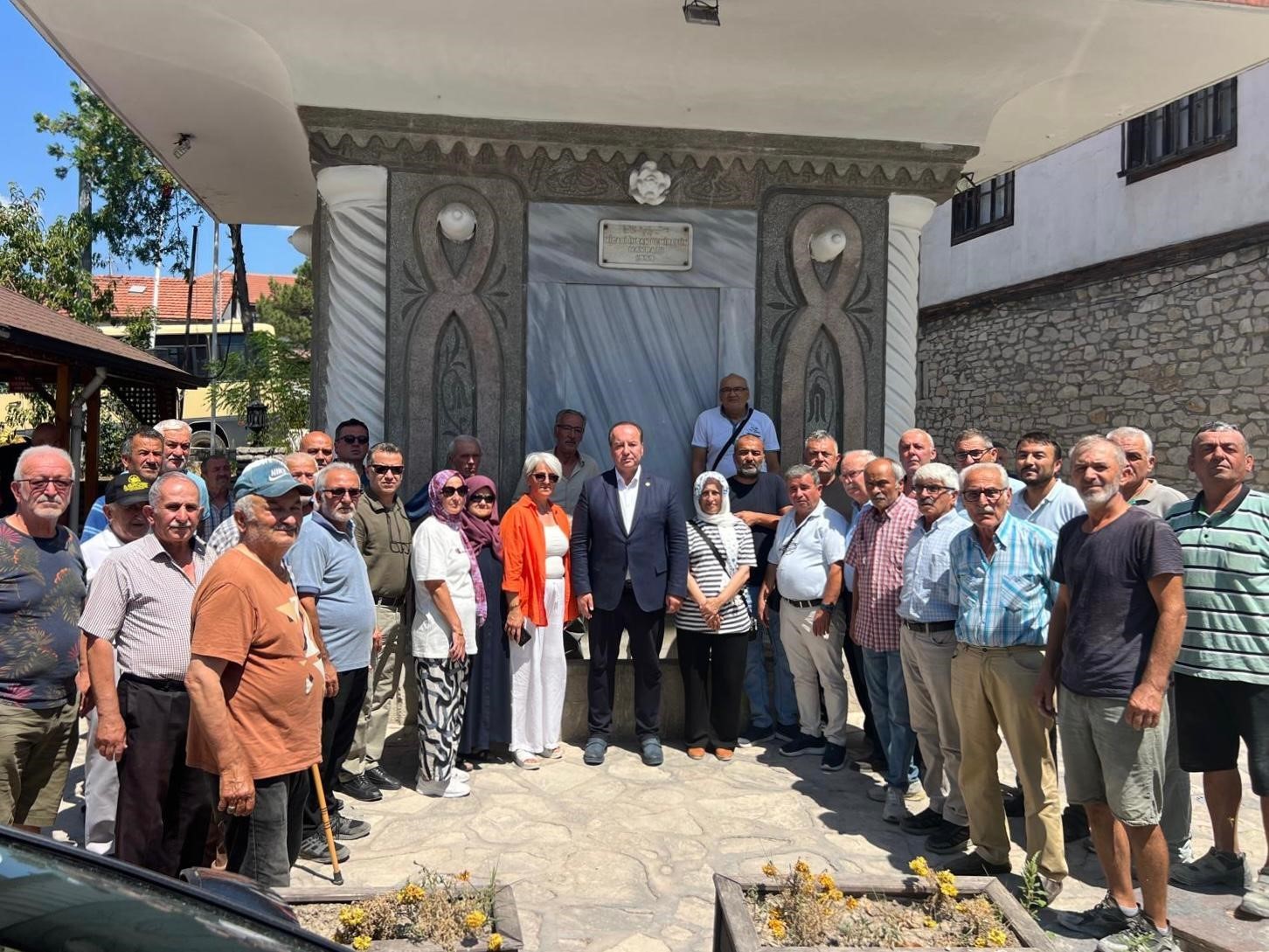 Milletvekili Akay, su sorunu yaşayan Yazıköy halkı ile bir araya geldi 