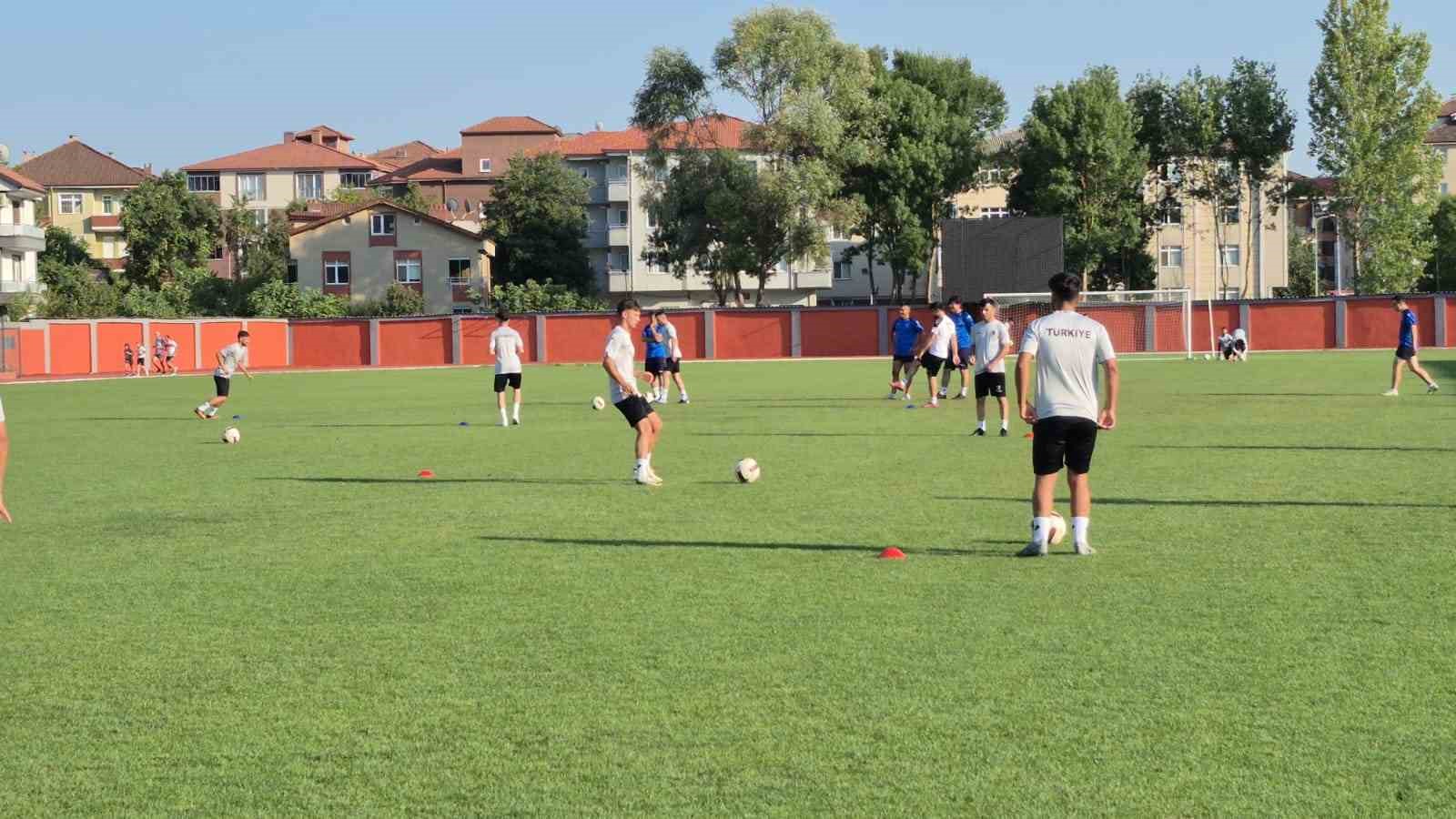 İşitme Engelliler Erkek Futbol Milli Takımı olimpiyatlara iddialı hazırlanıyor 