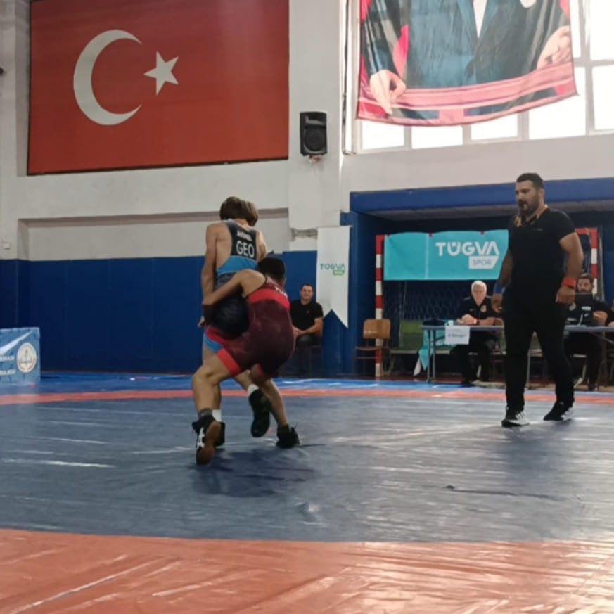 Elazığlı genç pehlivanlardan uluslararası başarı 