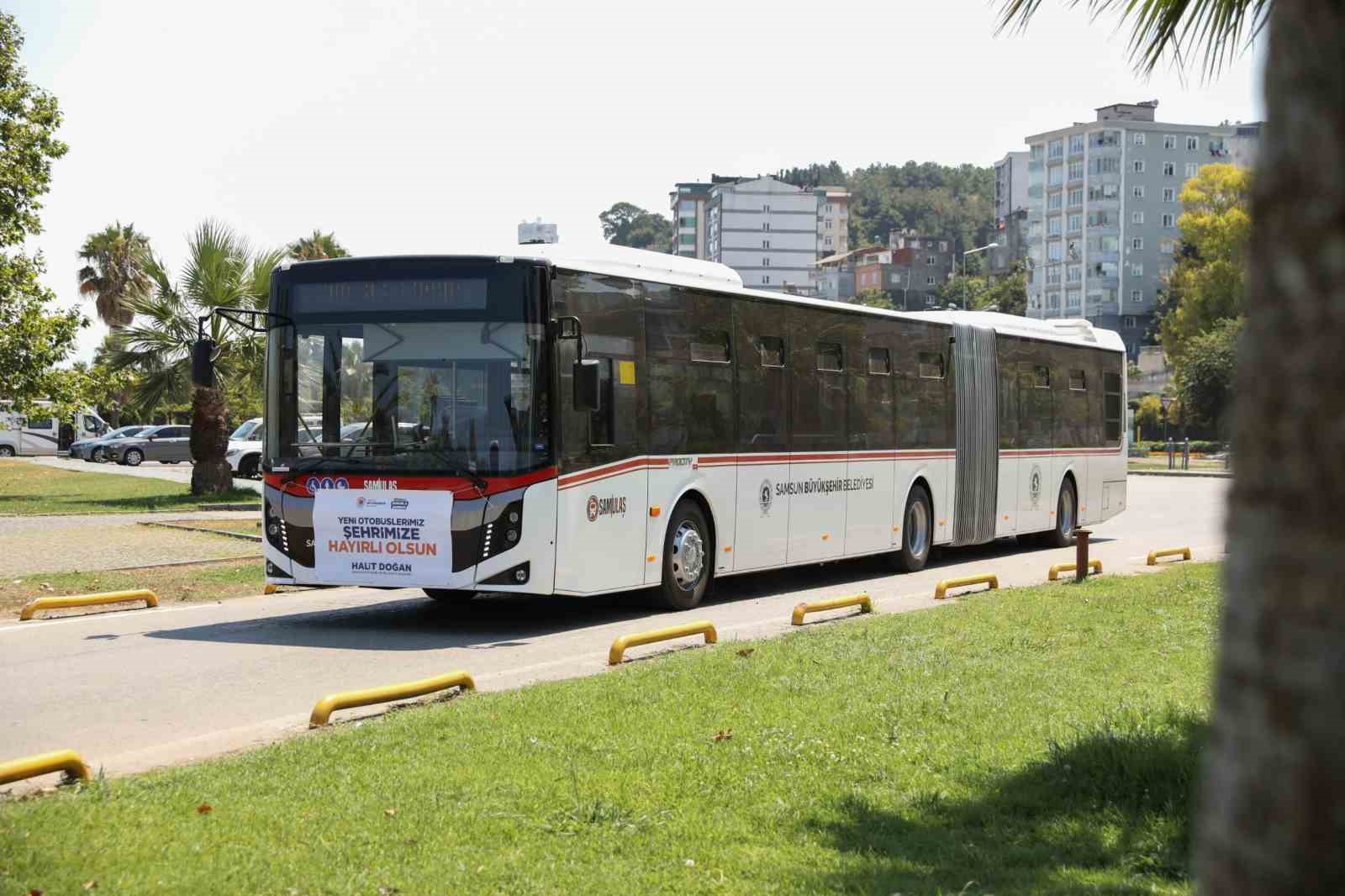 Samsun’un ulaşım filosuna 10 körüklü otobüs katıldı 
