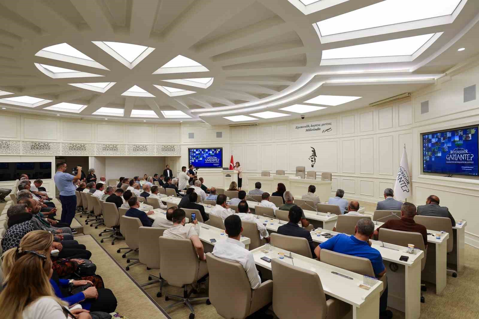 Hemşehri Dernekleri Festivali kapanış programı düzenlendi 